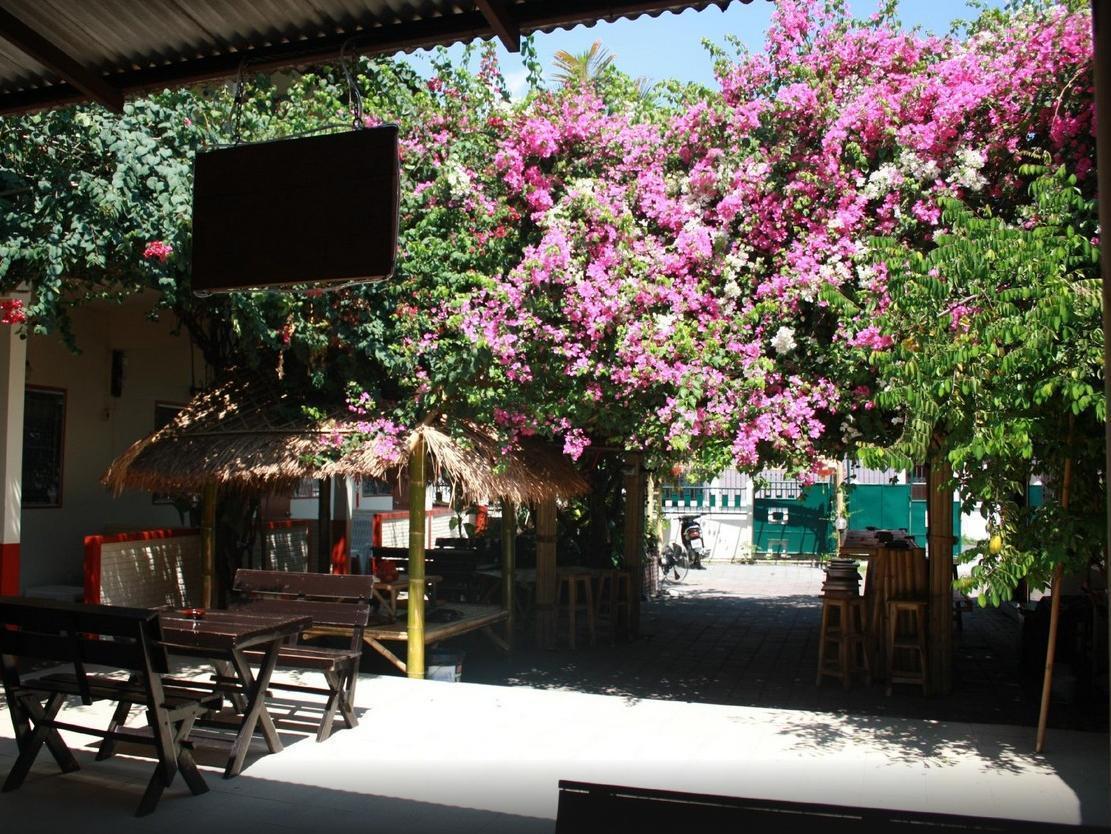 Lek Guesthouse Chiang Mai Exterior photo